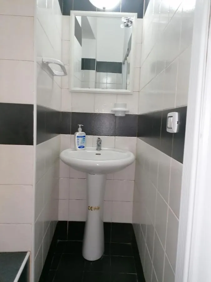 A Due Passi BnB Catane Couette-café